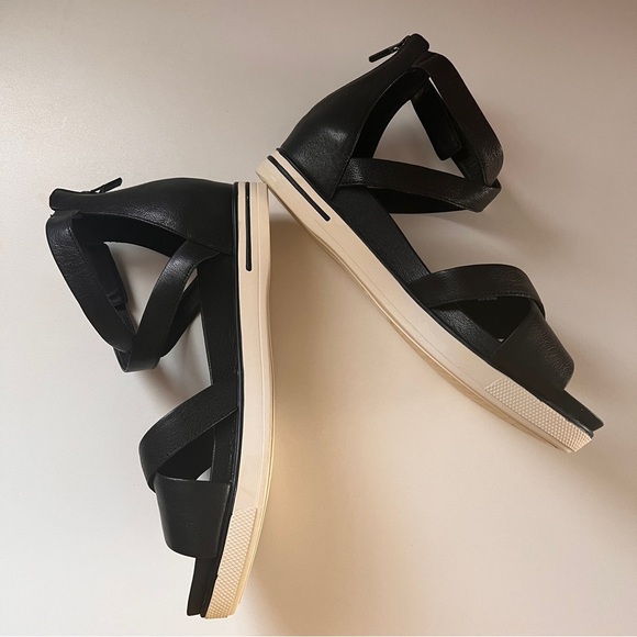 Eileen Fisher Skip Washed Leather Sneaker Sandal - Picture 4 of 7